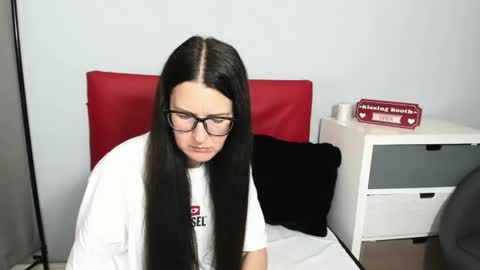 nadiatrue online show from 26, 6, 2026