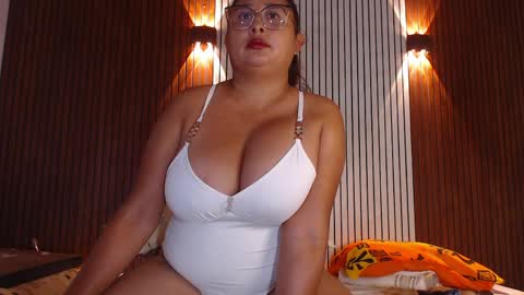 Nadia online show from 2, 5, 2026