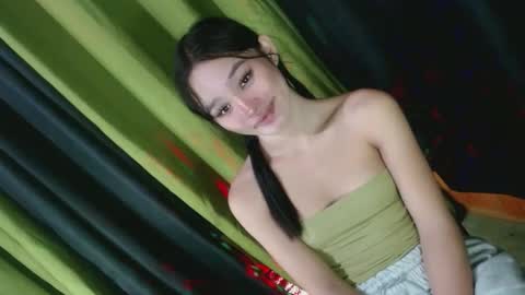 nadiestar online show from 6, 2, 2025