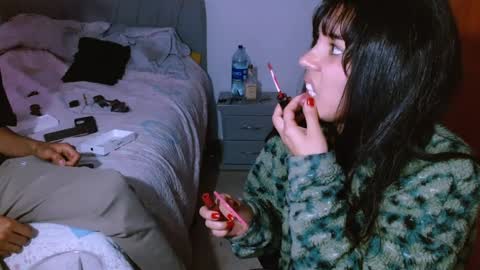 naduu__xx online show from 8, 1, 2025