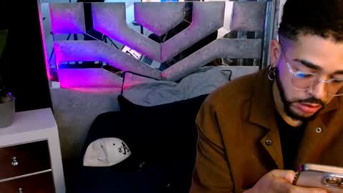 naduu__xx online show from 25, 10, 2025