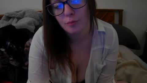 Nadya nextdoor online show from 28, 7, 2026