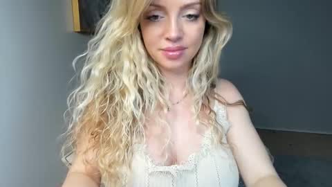 Snapshot of nadyasoft chatting on 15, 1, 2025 Nadyasoft online show from 15, 1, 2025