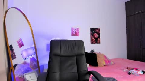 nahiara_santana online show from 29, 4, 2026