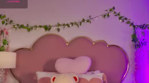 NahiaraReina  online show from 30, 7, 2026