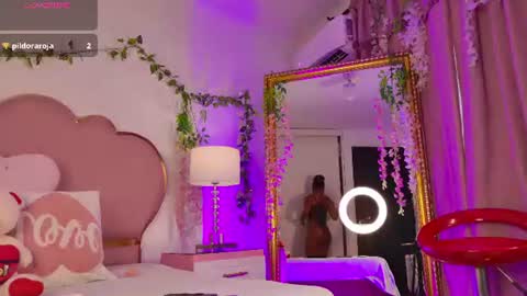 NahiaraReina  online show from 1, 8, 2026