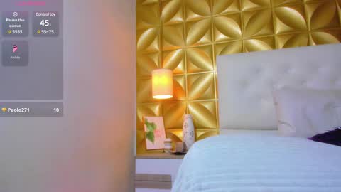 NahiaVictoria  online show from 6, 3, 2025