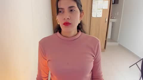 Snapshot of nahomi2021 chatting on 15, 1, 2025 independent model online show from 15, 1, 2025