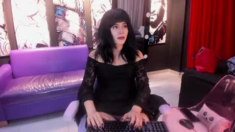 nahomy online show from 12, 6, 2026