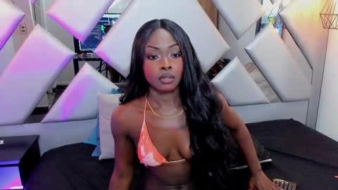 Nahomi  online show from 24, 2, 2025