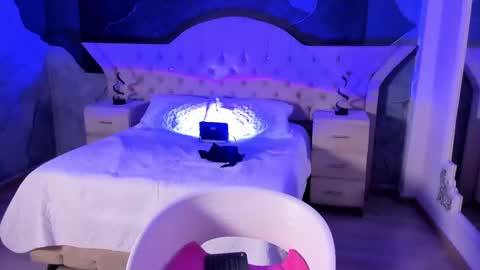 Nahomi online show from 14, 2, 2025