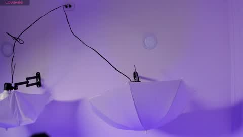 Nahomi online show from 25, 2, 2025