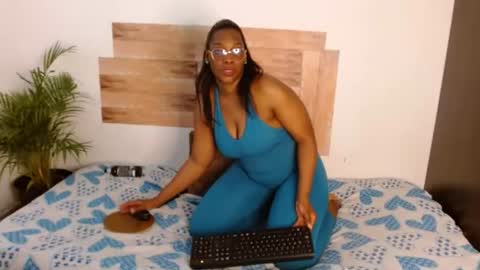 nahomy_gree online show from 16, 6, 2026