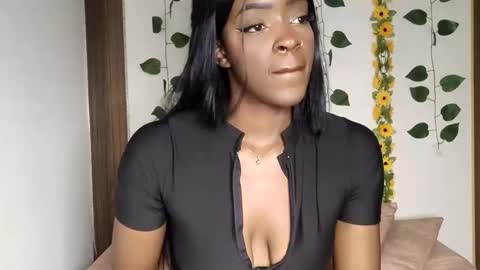 Nahomy  online show from 30, 4, 2026