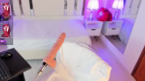 Snapshot of nahomyroberts chatting on 25, 10, 2025 Nahomy Roberts online show from 25, 10, 2025