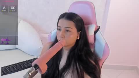 Snapshot of nahomyroberts chatting on 15, 3, 2026 Nahomy Roberts online show from 15, 3, 2026