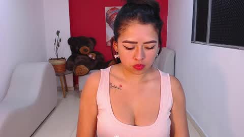 Snapshot of naia_sweetsex chatting on 28, 9, 2025 naia_sweetsex online show from 28, 9, 2025