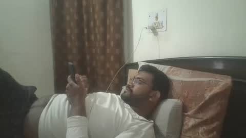 NAIRANANDU28 online show from 25, 4, 2026