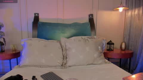 Naisha Ford online show from 11, 10, 2025