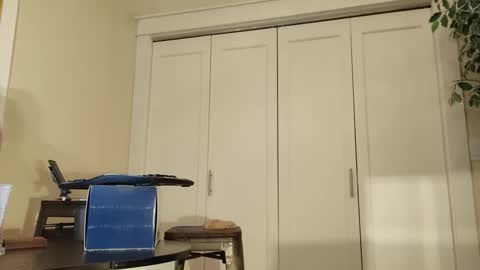 Snapshot of nakeddrewsea chatting on 2, 2, 2025 Drew from Seattle online show from 2, 2, 2025