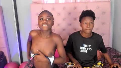 nalaandzuri ebony lesbian blackgirls online show from 22, 10, 2025