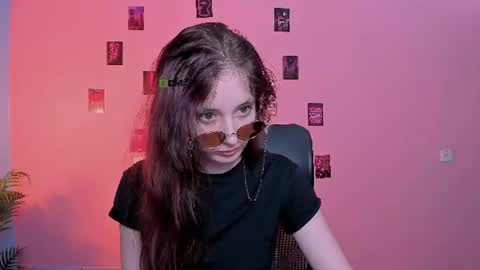 Snapshot of nami_glow chatting on 18, 7, 2026 your Nami online show from 18, 7, 2026