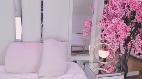 Snapshot of namimoon1 chatting on 9, 3, 2026 online show from 9, 3, 2026