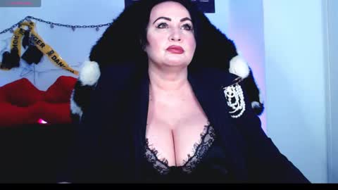 NanaLaGloss online show from 14, 1, 2025