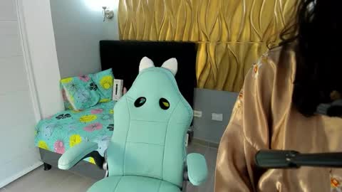 nanami_owo online show from 19, 10, 2025