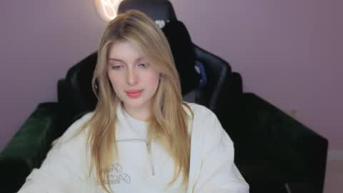 Maeve online show from 28, 9, 2025