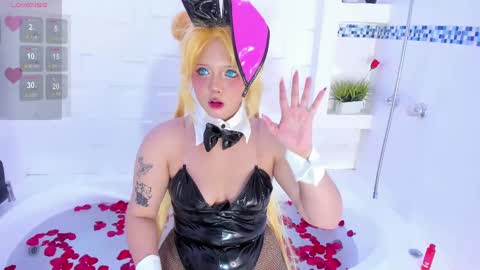 NanaOsaky online show from 13, 2, 2025