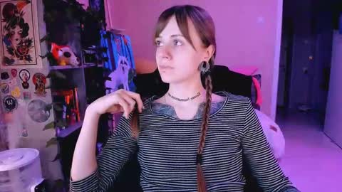 Monday-Friday 12-4 AM and 6-9 AM New York time online show from 1, 3, 2025