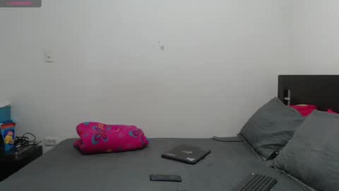 nanna_and_balder2 online show from 19, 2, 2025