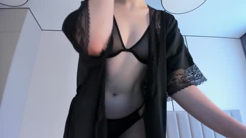 Naomi online show from 3, 2, 2025