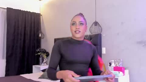 Naomi Blair online show from 27, 7, 2026