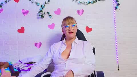 Naomi online show from 10, 9, 2025