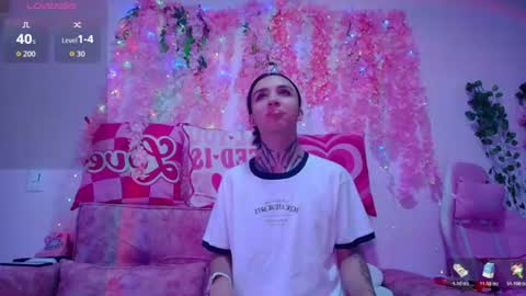 naomi_femme online show from 18, 6, 2026