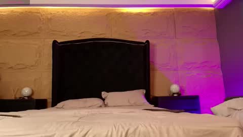 Snapshot of naomi_hill1 chatting on 16, 10, 2025 Naomi online show from 16, 10, 2025