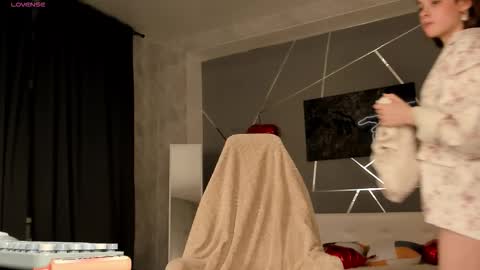 naomi_reiss online show from 2, 3, 2026