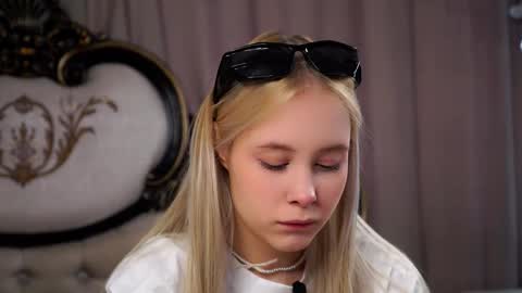 Angel online show from 4, 3, 2026