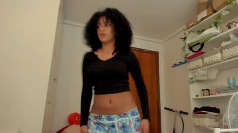 Snapshot of naomigarcia chatting on 19, 12, 2024 Naomi  online show from 19, 12, 2024