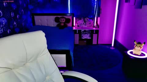 naomihita online show from 23, 4, 2026