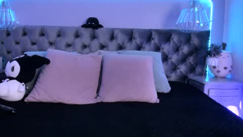 Naomi online show from 13, 2, 2025