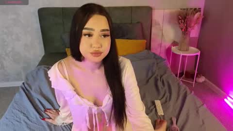 Snapshot of naomikim_ chatting on 4, 2, 2026 Naomi online show from 4, 2, 2026