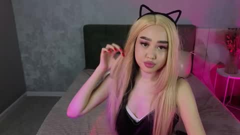 Snapshot of naomikim_ chatting on 7, 2, 2026 Naomi online show from 7, 2, 2026