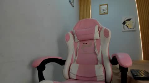 Snapshot of naomis_35 chatting on 29, 9, 2025 naomis_35 online show from 29, 9, 2025