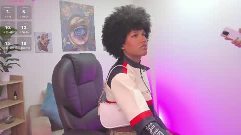 Snapshot of naomisaenz_ chatting on 20, 6, 2026 N A O M I online show from 20, 6, 2026
