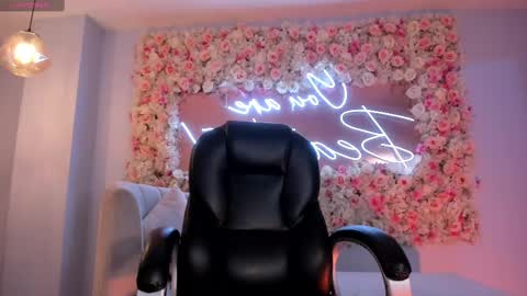 Naomi online show from 20, 2, 2025