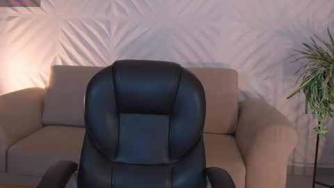 Naomi online show from 5, 5, 2026