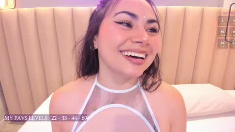 Naomy  online show from 4, 10, 2025